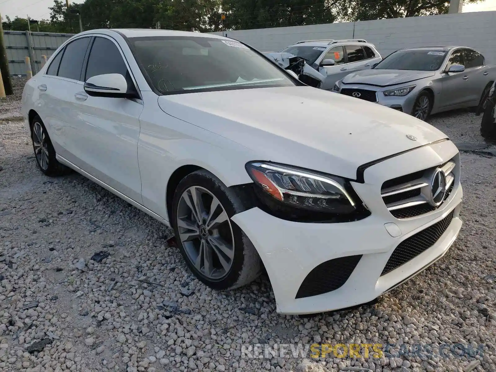 1 Photograph of a damaged car 55SWF8DB5KU297904 MERCEDES-BENZ C-CLASS 2019