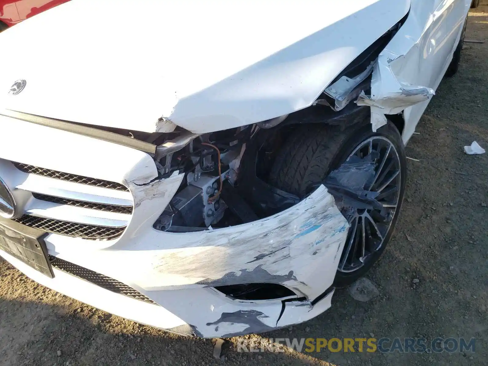 9 Photograph of a damaged car 55SWF8DB5KU304527 MERCEDES-BENZ C CLASS 2019