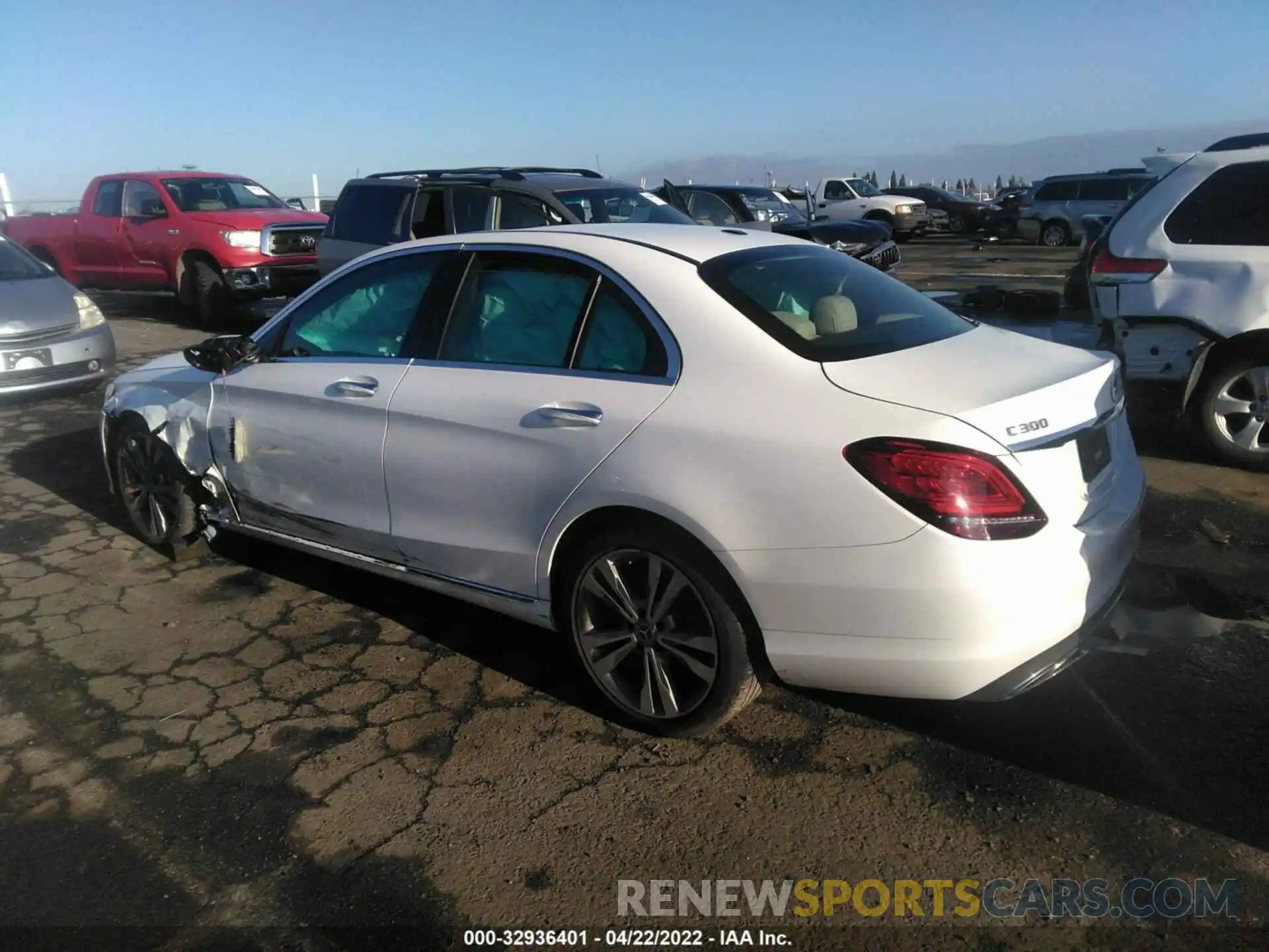 3 Photograph of a damaged car 55SWF8DB5KU306990 MERCEDES-BENZ C-CLASS 2019