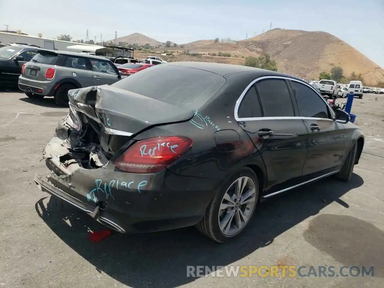 4 Photograph of a damaged car 55SWF8DB5KU307167 MERCEDES-BENZ C-CLASS 2019