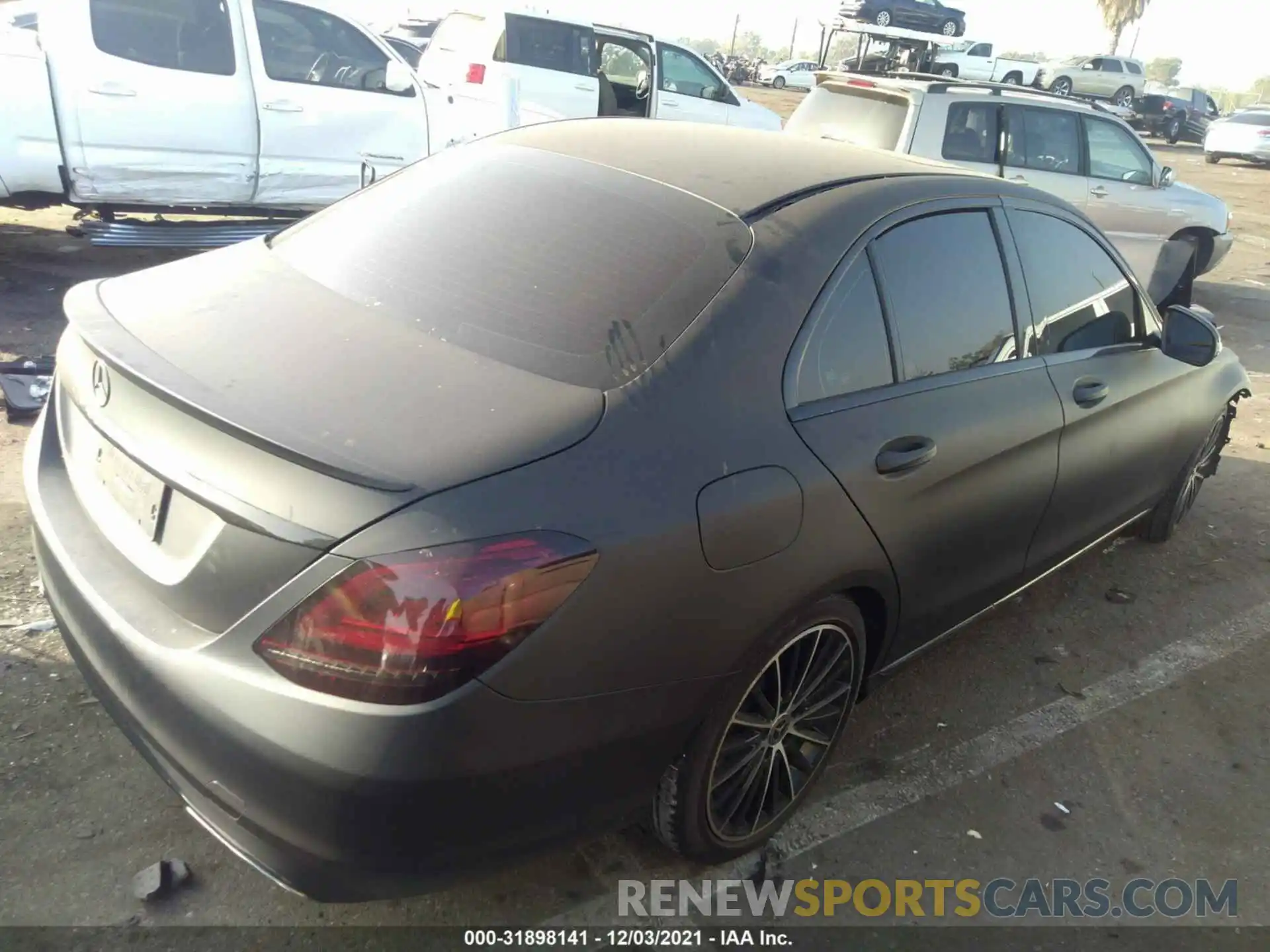 4 Photograph of a damaged car 55SWF8DB5KU308884 MERCEDES-BENZ C-CLASS 2019