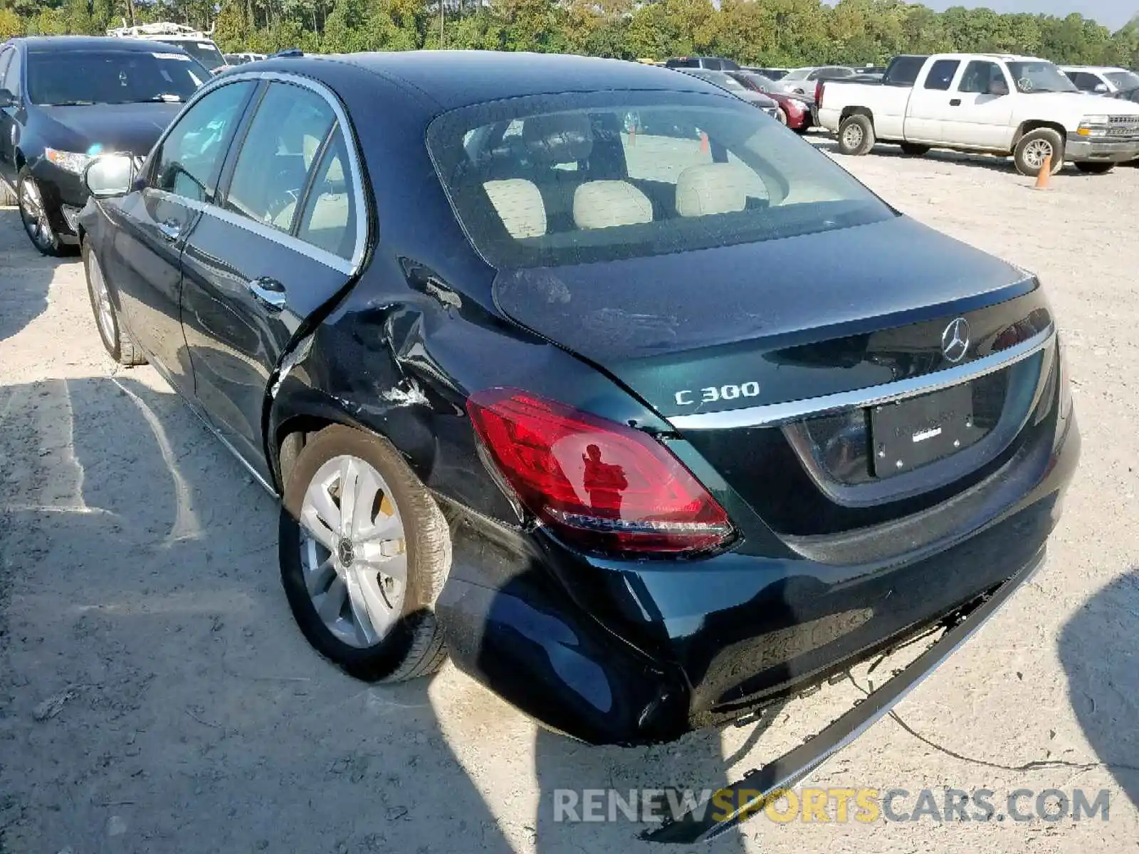 3 Photograph of a damaged car 55SWF8DB5KU312370 MERCEDES-BENZ C CLASS 2019