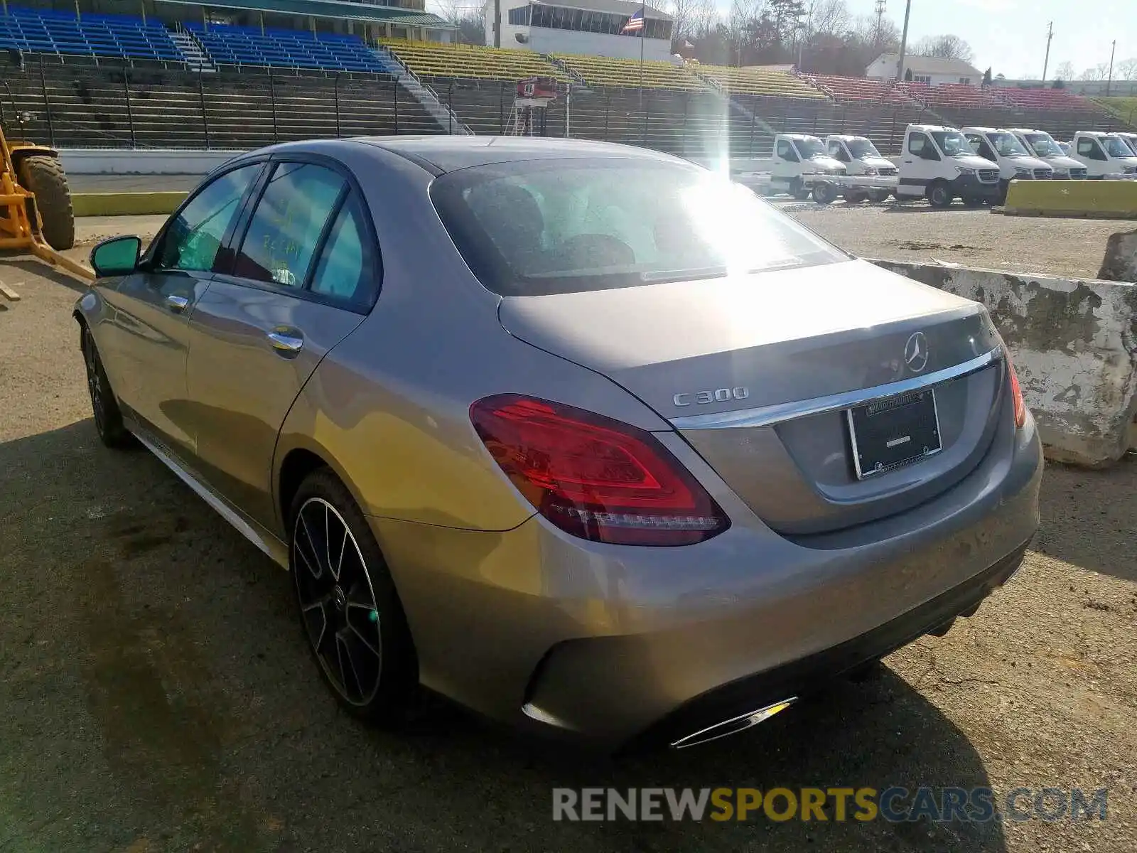 3 Photograph of a damaged car 55SWF8DB5KU313969 MERCEDES-BENZ C CLASS 2019