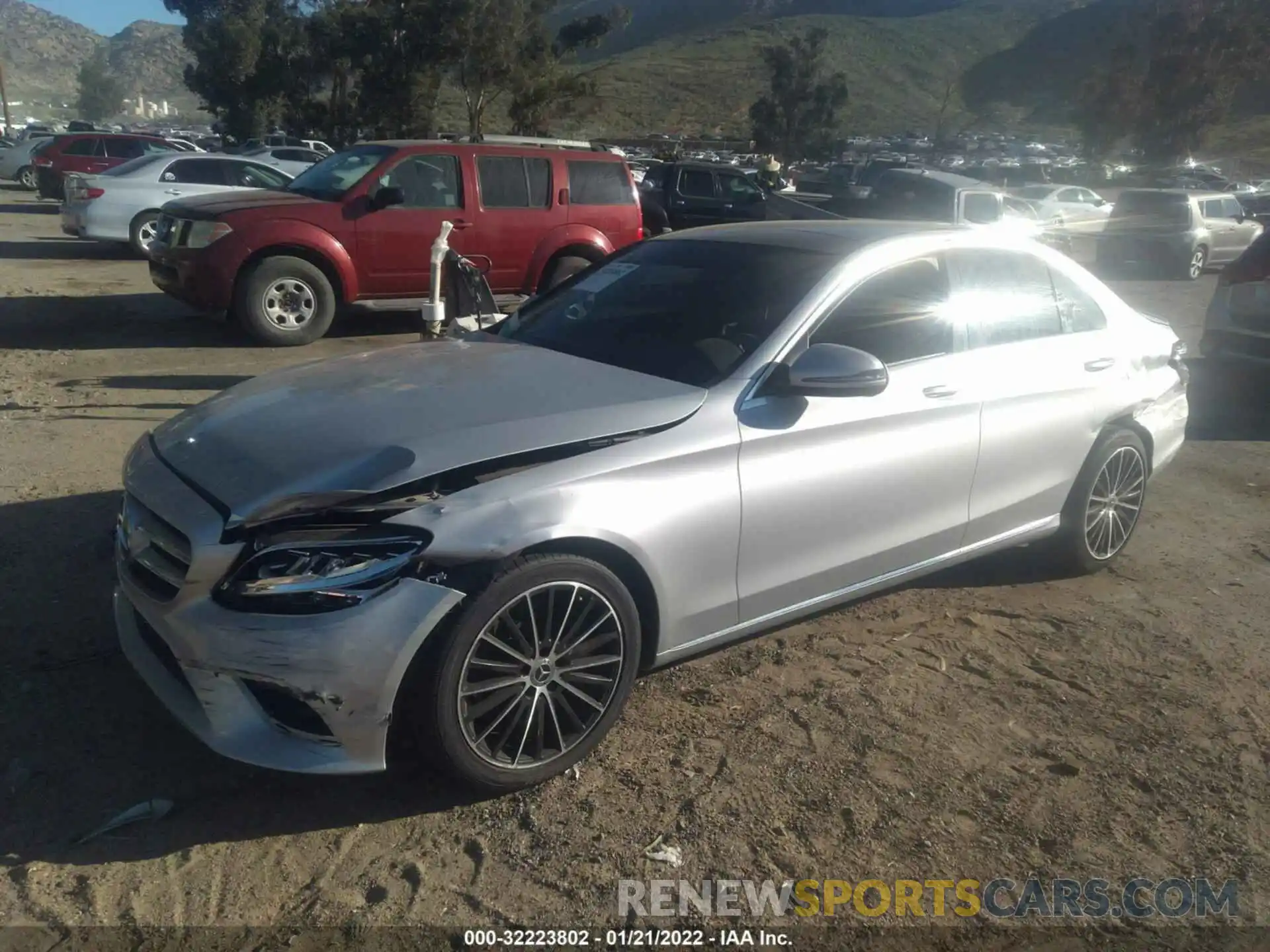 2 Photograph of a damaged car 55SWF8DB5KU315561 MERCEDES-BENZ C-CLASS 2019