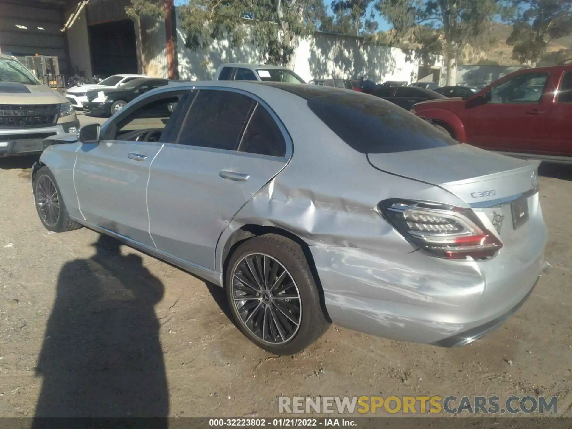 3 Photograph of a damaged car 55SWF8DB5KU315561 MERCEDES-BENZ C-CLASS 2019