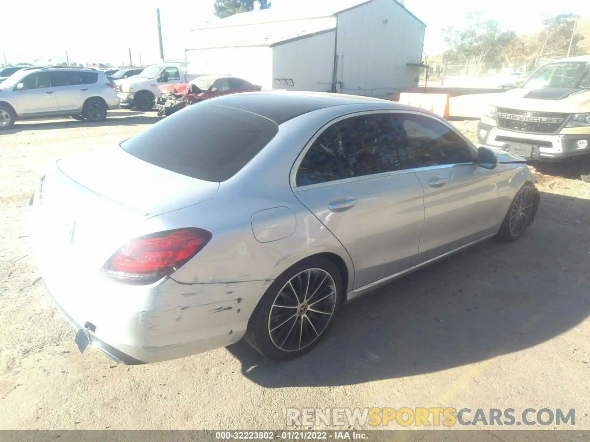 4 Photograph of a damaged car 55SWF8DB5KU315561 MERCEDES-BENZ C-CLASS 2019