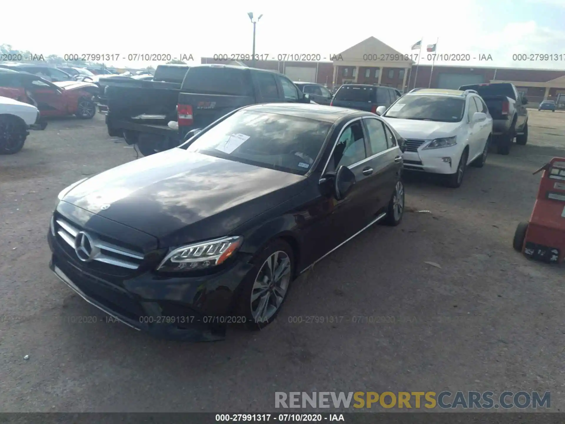 2 Photograph of a damaged car 55SWF8DB5KU319321 MERCEDES-BENZ C-CLASS 2019