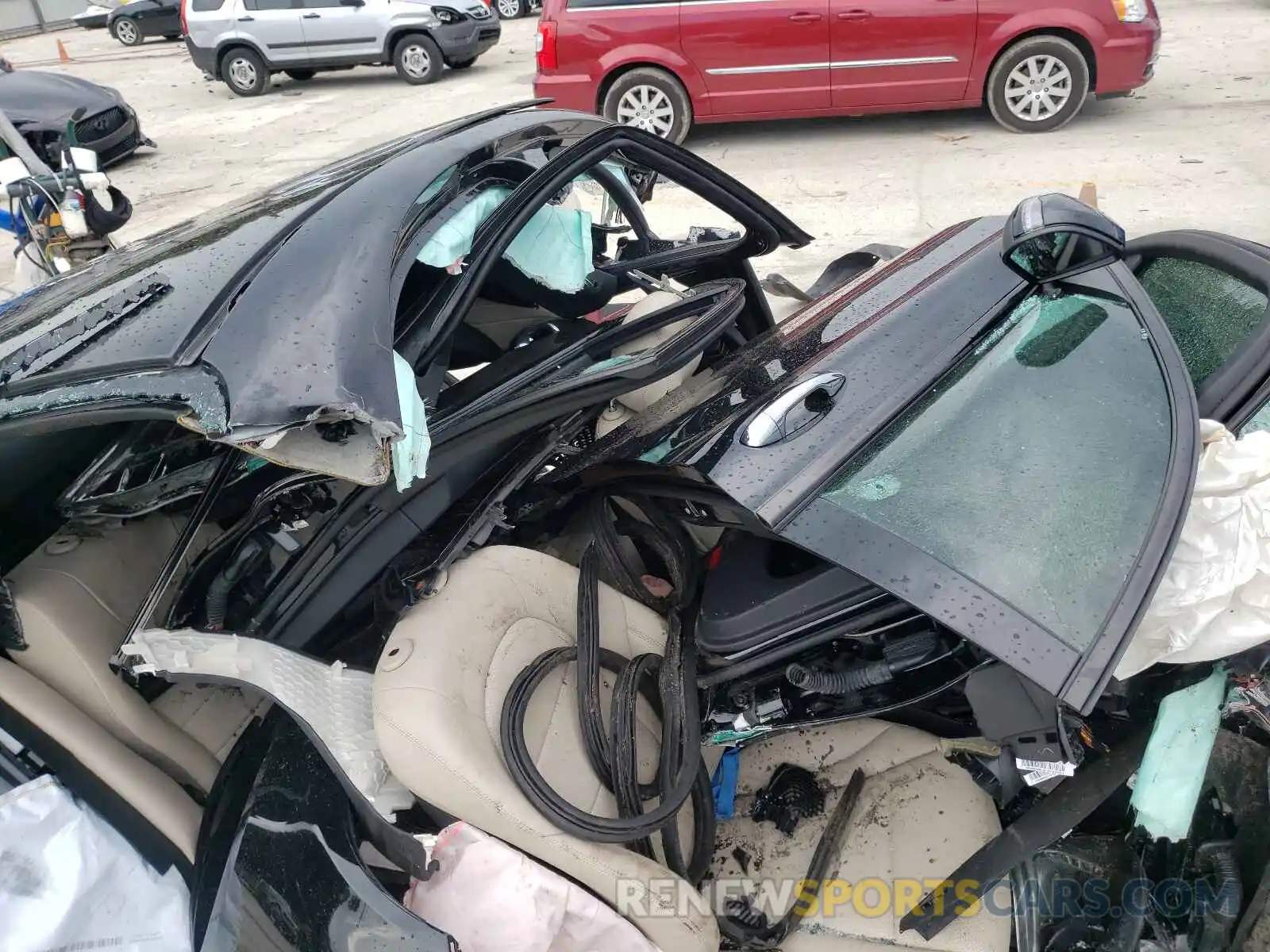 9 Photograph of a damaged car 55SWF8DB5KU320145 MERCEDES-BENZ C-CLASS 2019