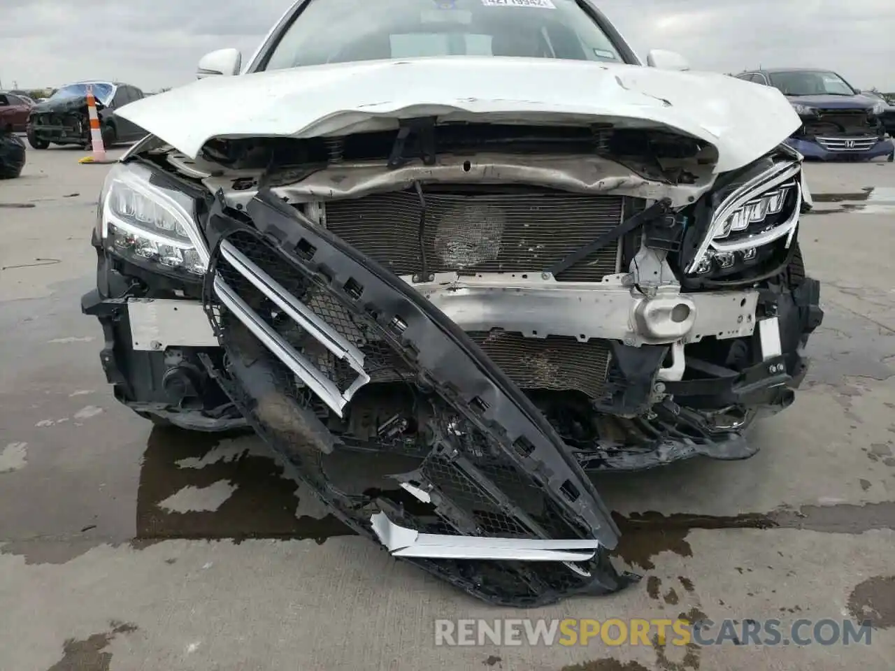 9 Photograph of a damaged car 55SWF8DB5KU321330 MERCEDES-BENZ C-CLASS 2019