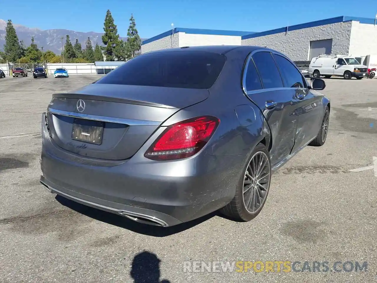 4 Photograph of a damaged car 55SWF8DB6KU285129 MERCEDES-BENZ C-CLASS 2019