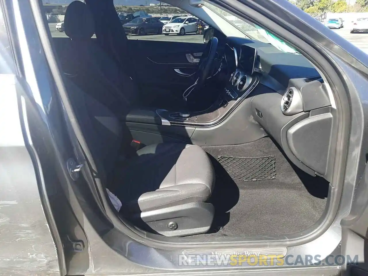 5 Photograph of a damaged car 55SWF8DB6KU285129 MERCEDES-BENZ C-CLASS 2019