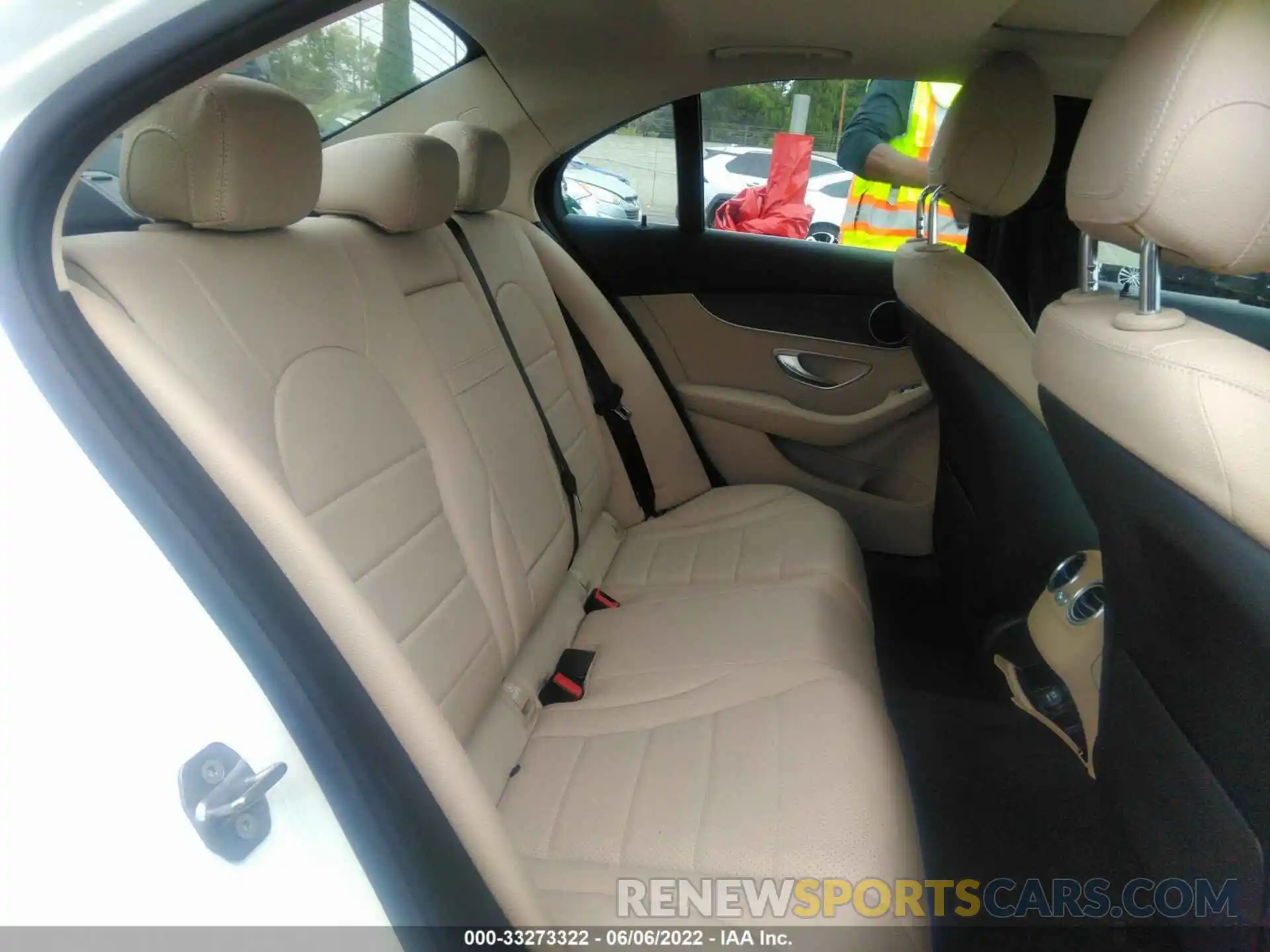 8 Photograph of a damaged car 55SWF8DB6KU287849 MERCEDES-BENZ C-CLASS 2019