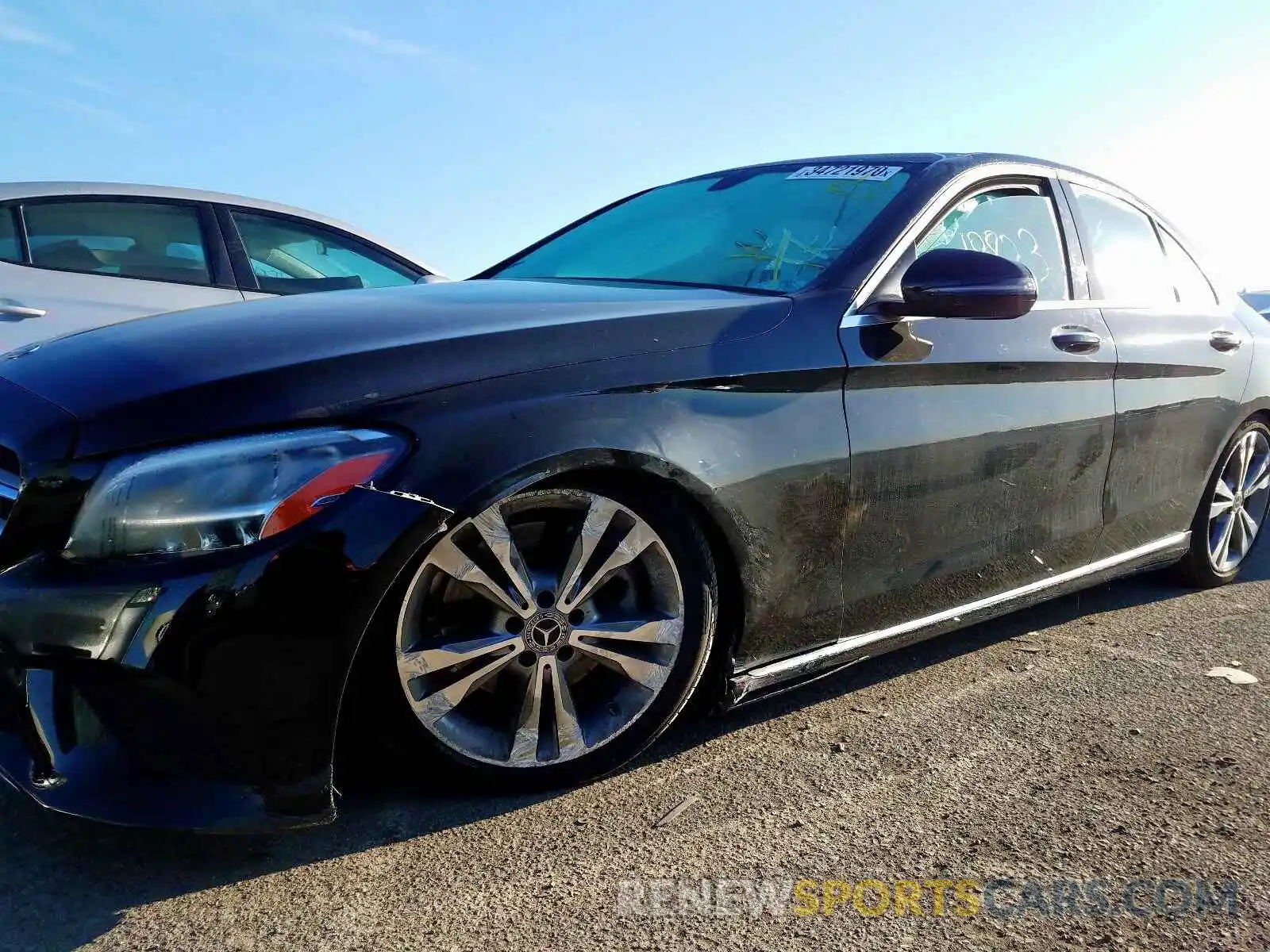 9 Photograph of a damaged car 55SWF8DB6KU288161 MERCEDES-BENZ C CLASS 2019