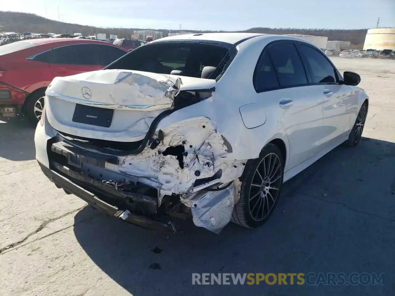 4 Photograph of a damaged car 55SWF8DB6KU289388 MERCEDES-BENZ C-CLASS 2019