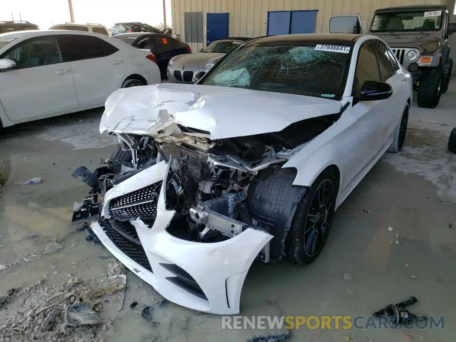 2 Photograph of a damaged car 55SWF8DB6KU294736 MERCEDES-BENZ C CLASS 2019