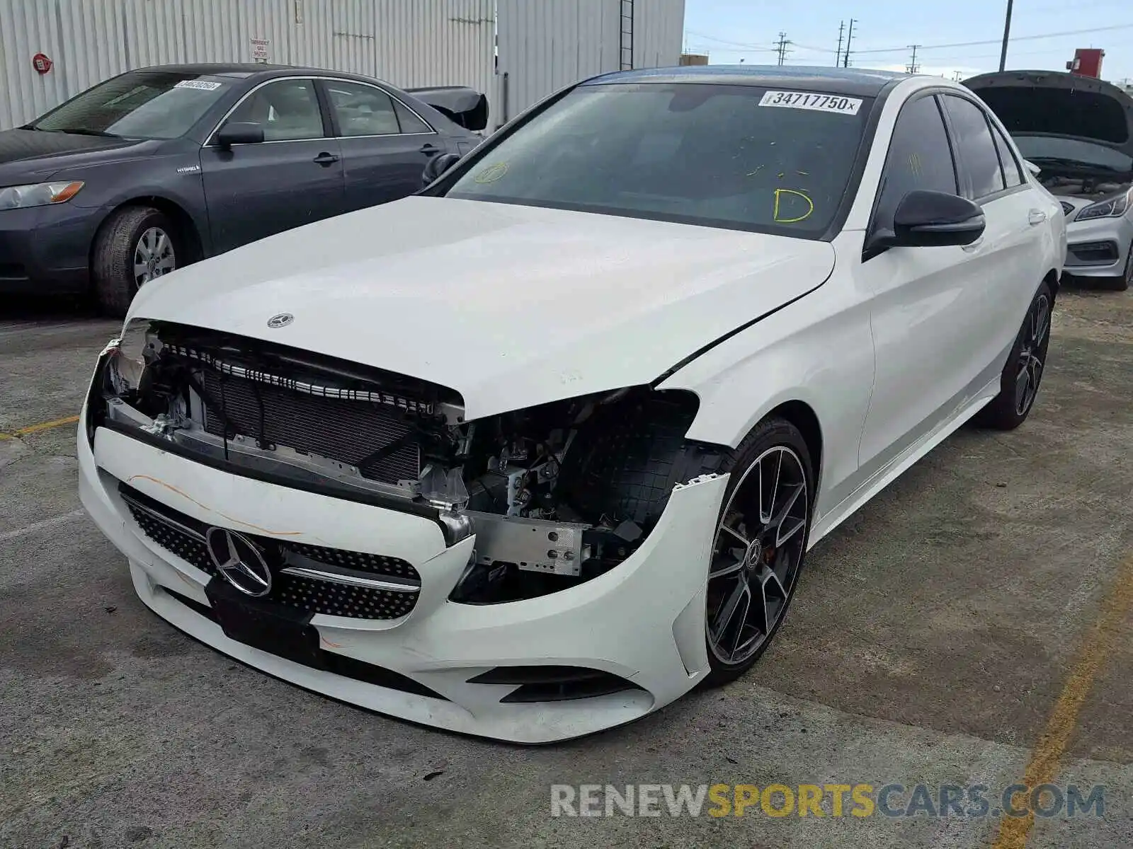 2 Photograph of a damaged car 55SWF8DB6KU298074 MERCEDES-BENZ C CLASS 2019