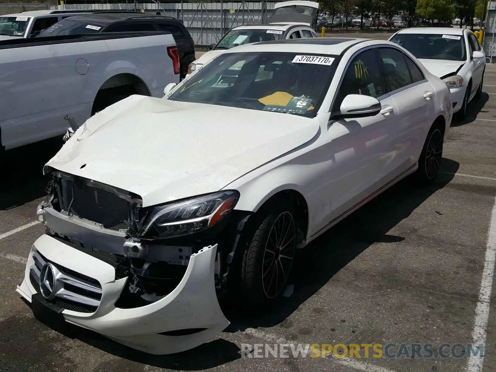 2 Photograph of a damaged car 55SWF8DB6KU298186 MERCEDES-BENZ C CLASS 2019