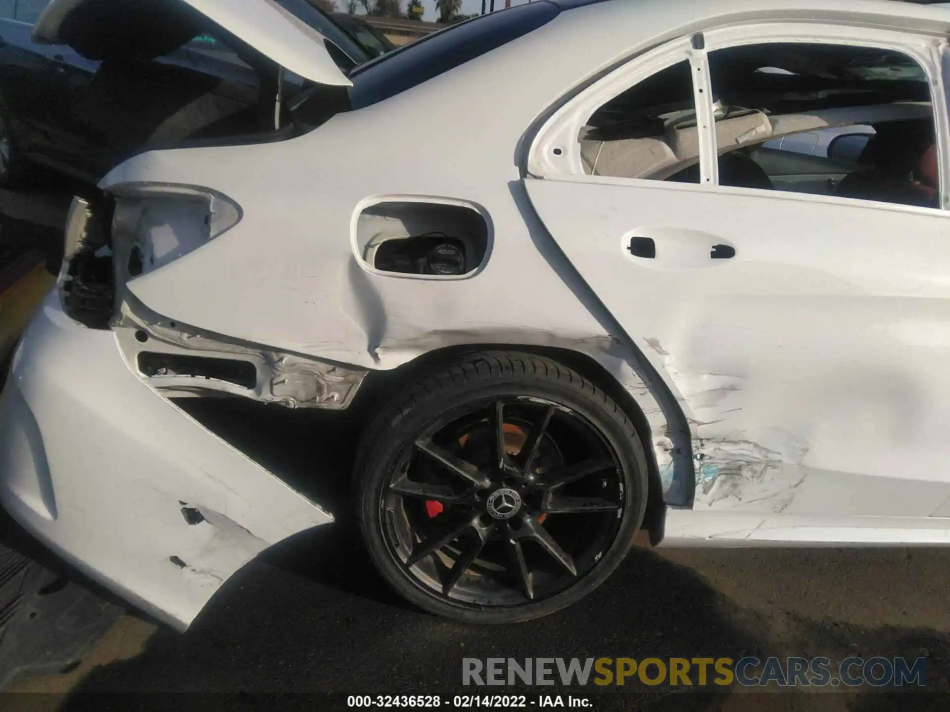 6 Photograph of a damaged car 55SWF8DB6KU298480 MERCEDES-BENZ C-CLASS 2019