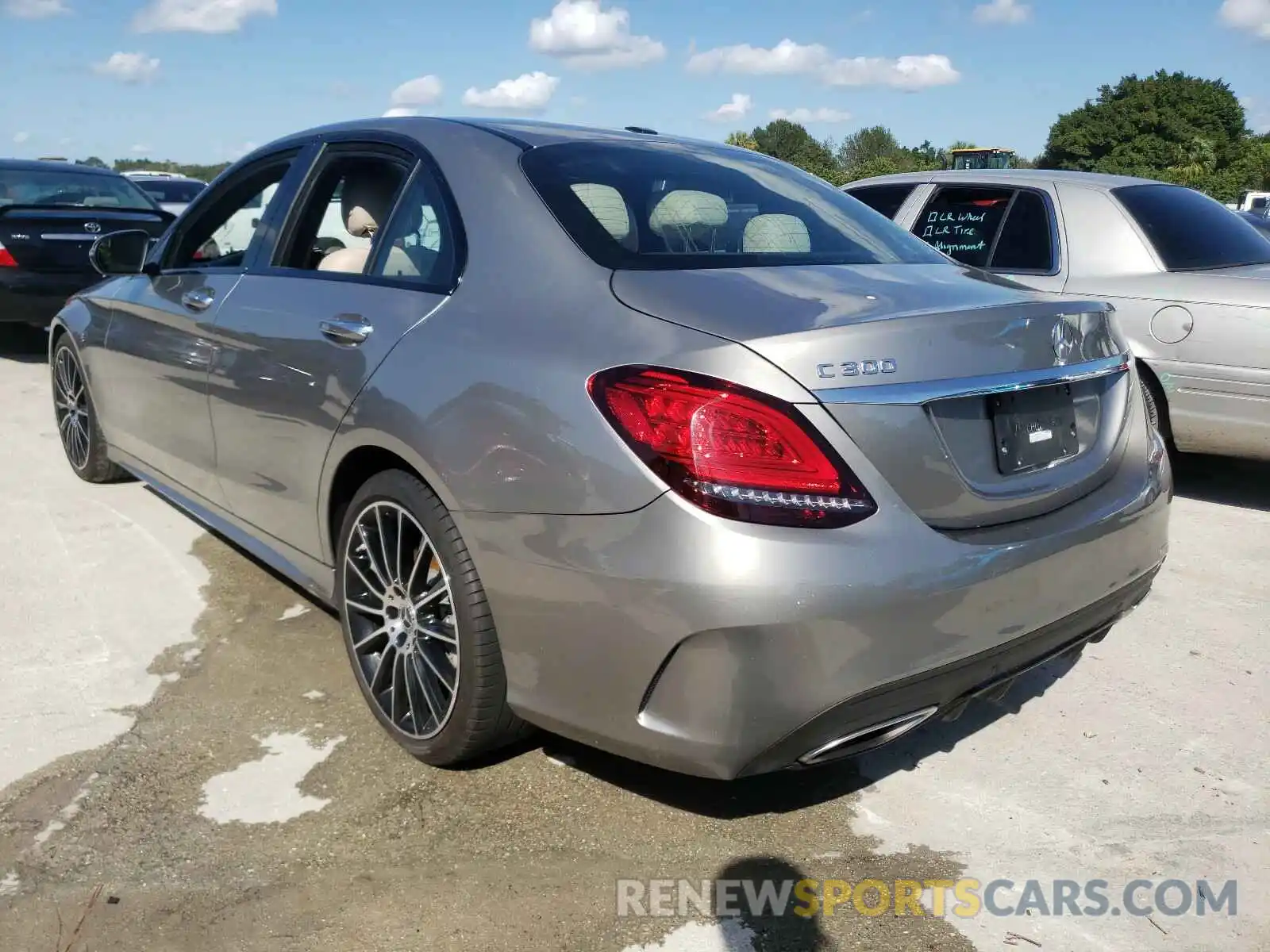 3 Photograph of a damaged car 55SWF8DB6KU298589 MERCEDES-BENZ C CLASS 2019