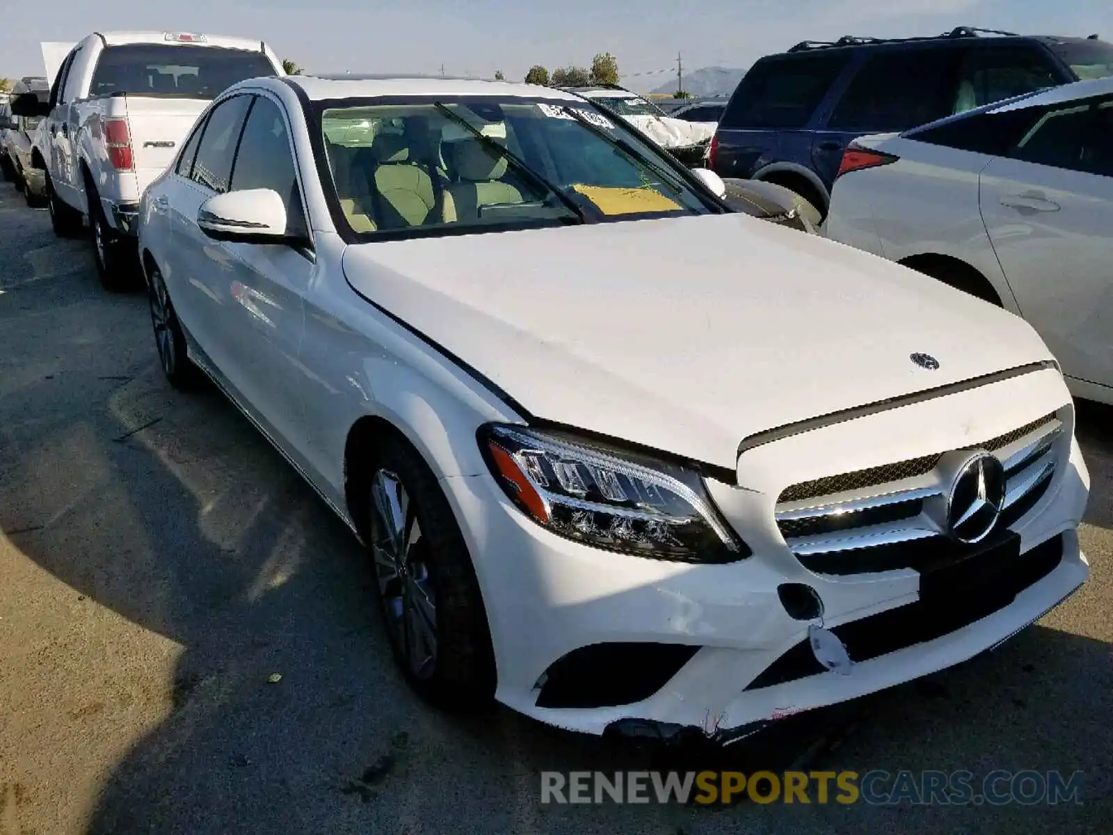 1 Photograph of a damaged car 55SWF8DB6KU298723 MERCEDES-BENZ C CLASS 2019