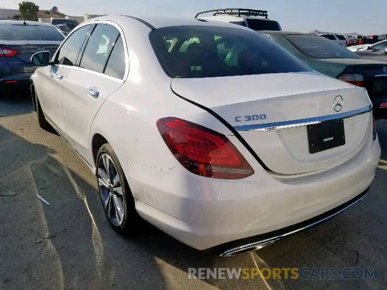 3 Photograph of a damaged car 55SWF8DB6KU298723 MERCEDES-BENZ C CLASS 2019