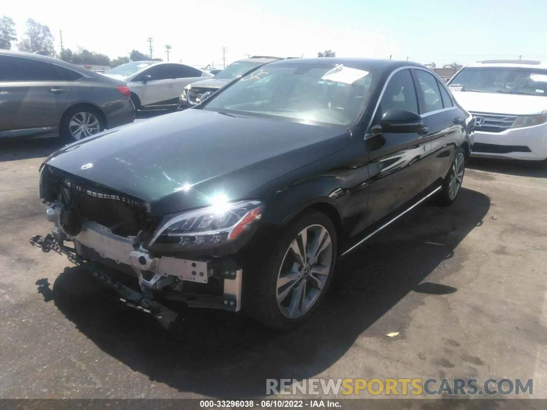 2 Photograph of a damaged car 55SWF8DB6KU300485 MERCEDES-BENZ C-CLASS 2019