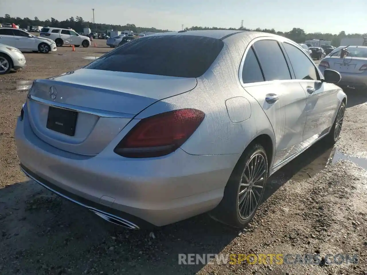 4 Photograph of a damaged car 55SWF8DB6KU302382 MERCEDES-BENZ C-CLASS 2019