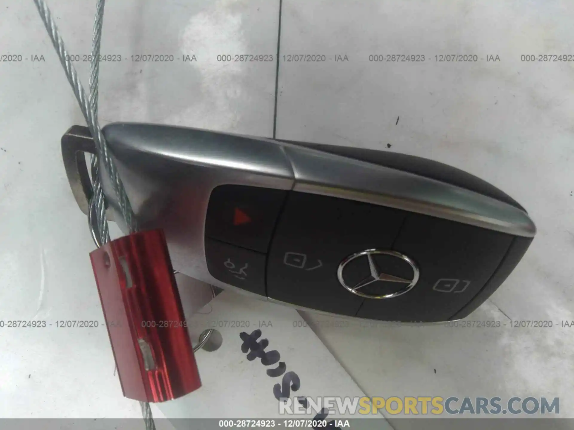 11 Photograph of a damaged car 55SWF8DB6KU303936 MERCEDES-BENZ C-CLASS 2019