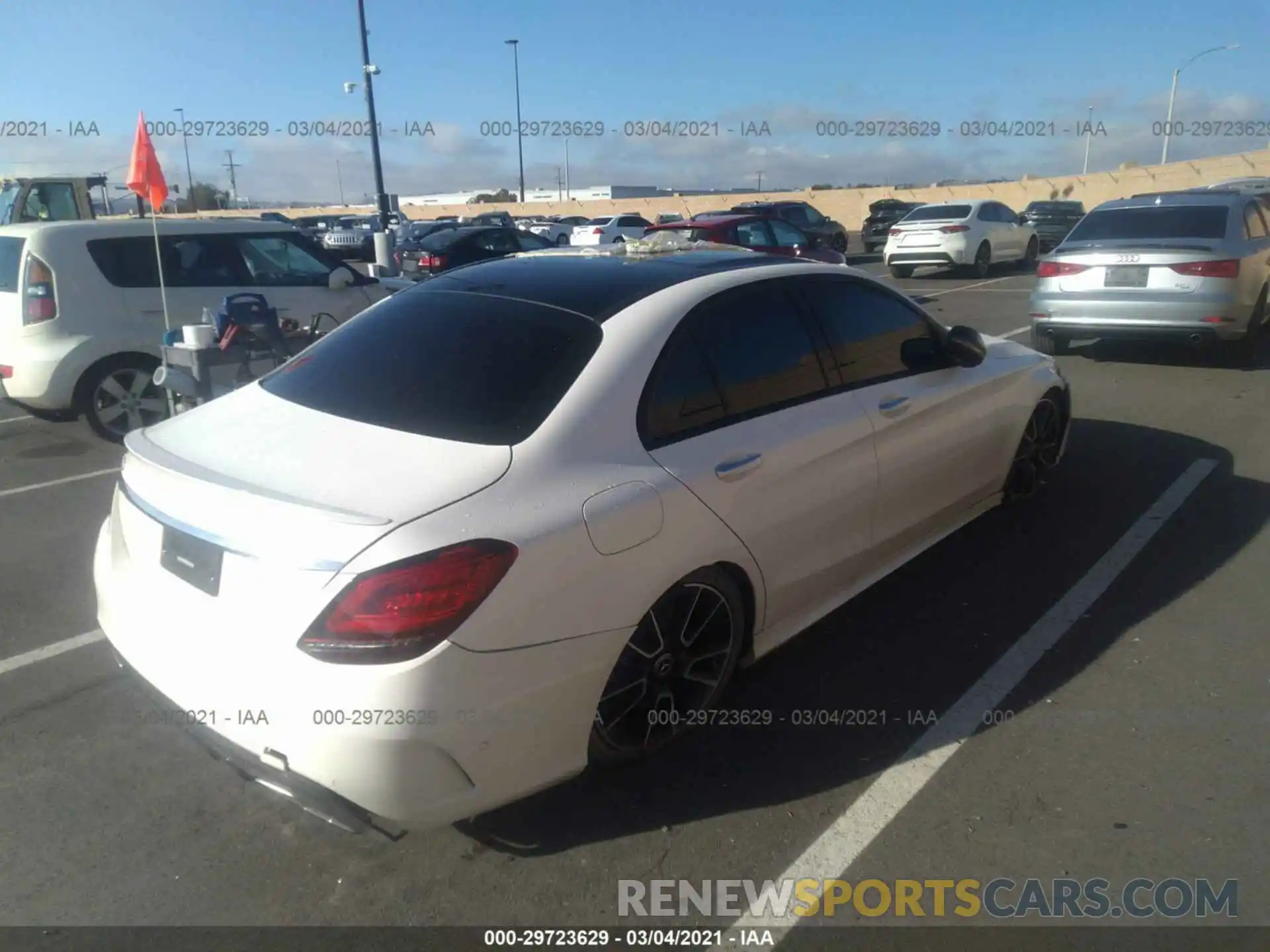 4 Photograph of a damaged car 55SWF8DB6KU304763 MERCEDES-BENZ C-CLASS 2019