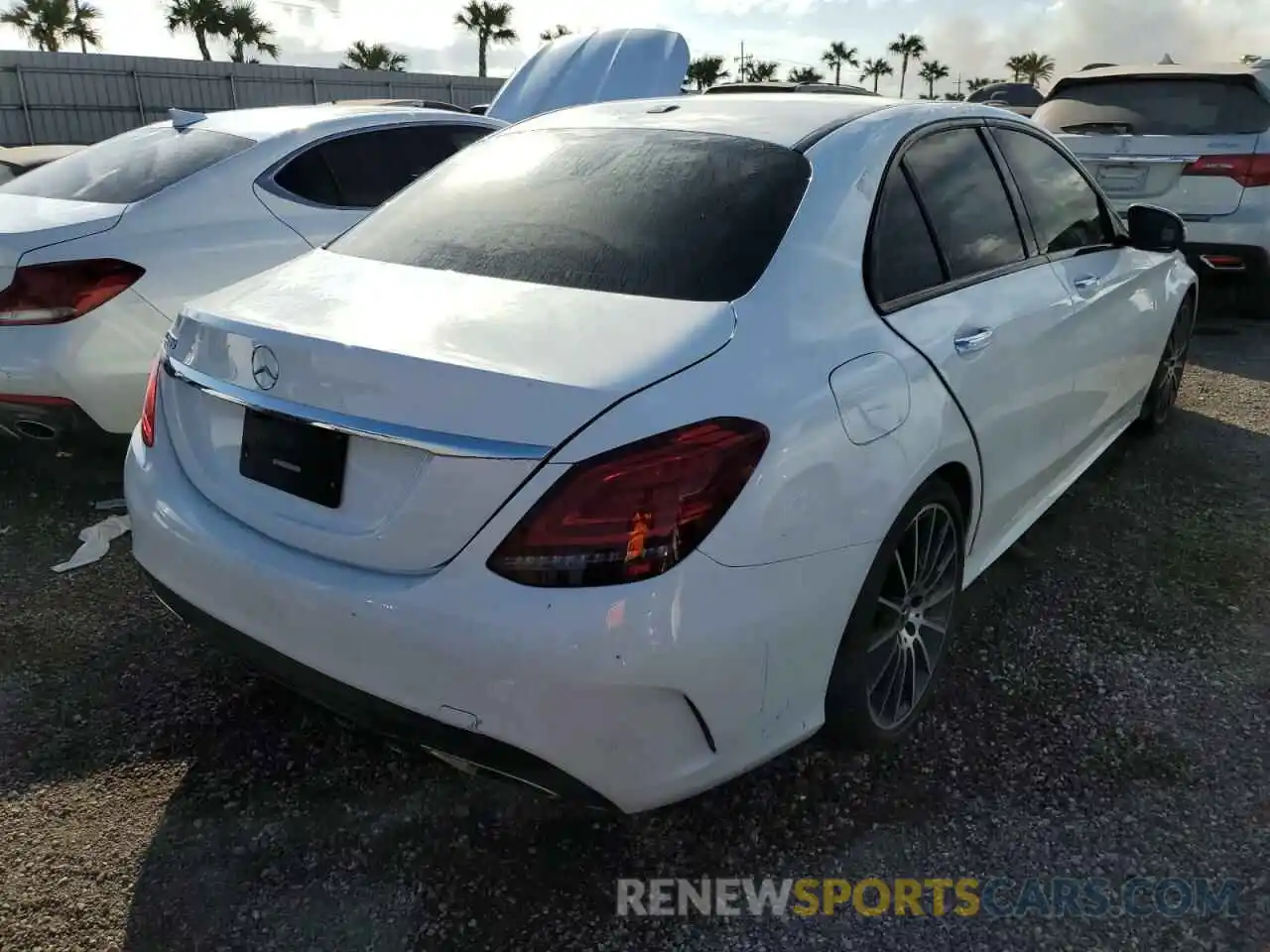 4 Photograph of a damaged car 55SWF8DB6KU310188 MERCEDES-BENZ C-CLASS 2019