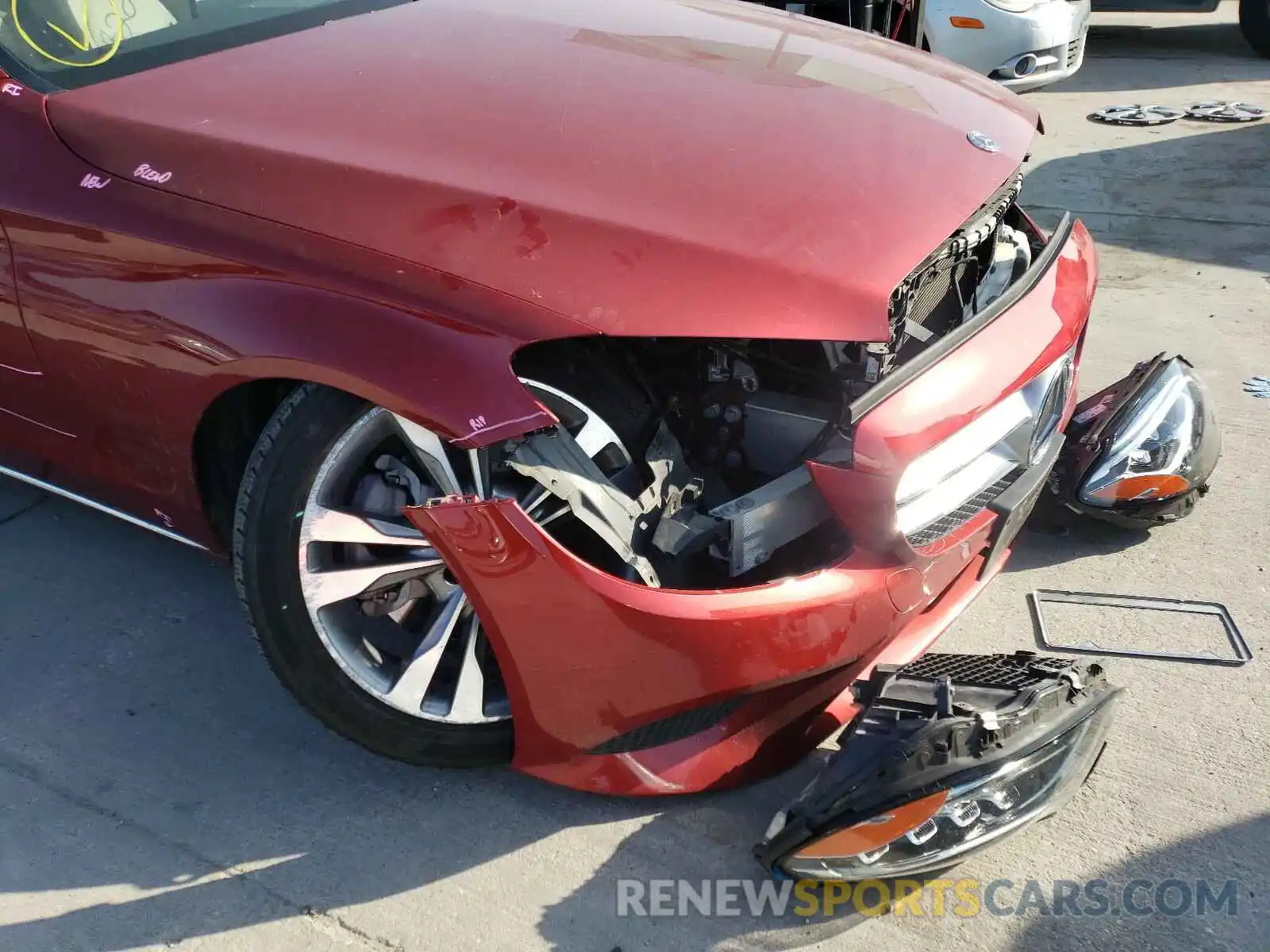 9 Photograph of a damaged car 55SWF8DB6KU312376 MERCEDES-BENZ C CLASS 2019