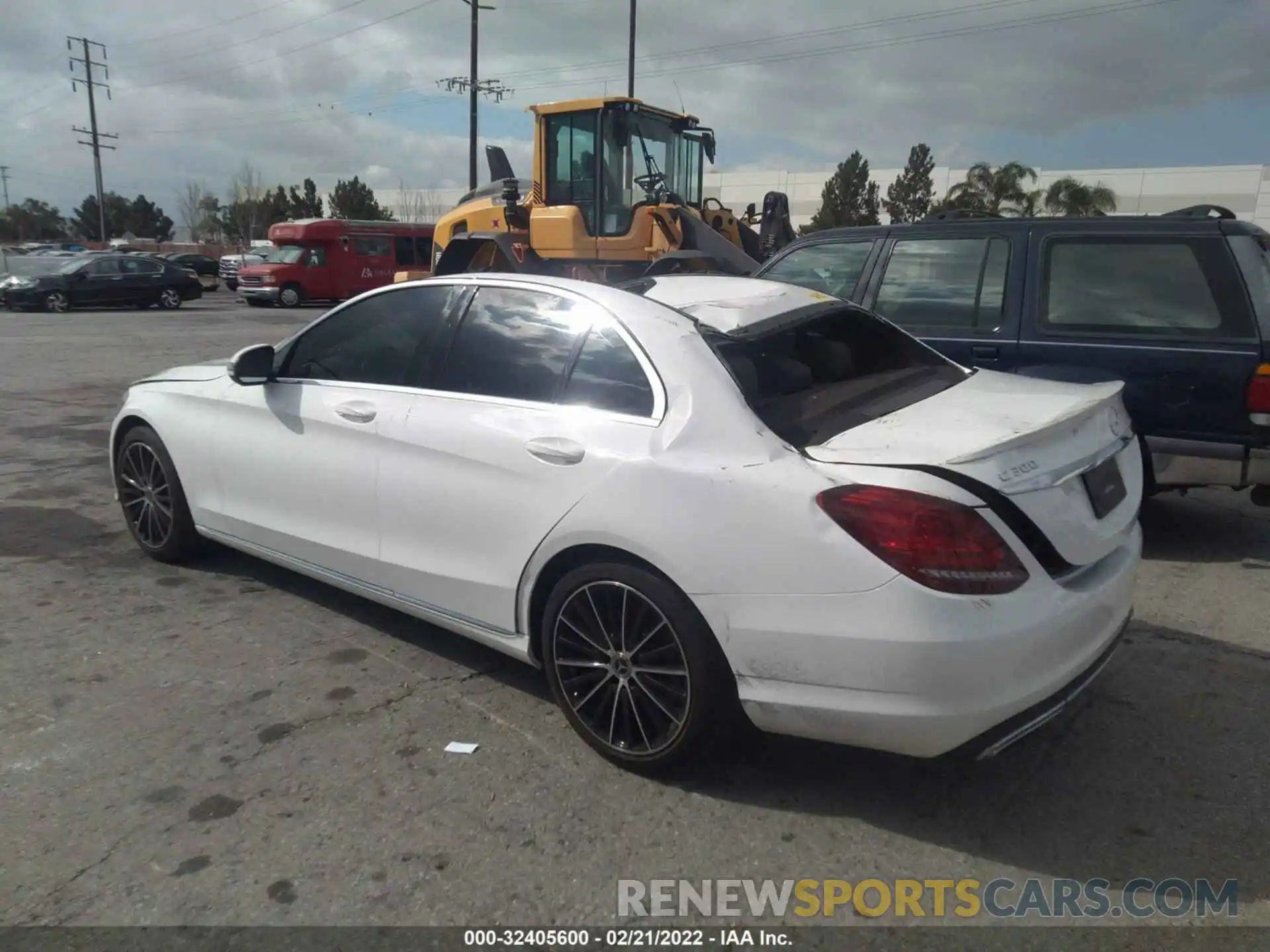 3 Photograph of a damaged car 55SWF8DB6KU314435 MERCEDES-BENZ C-CLASS 2019