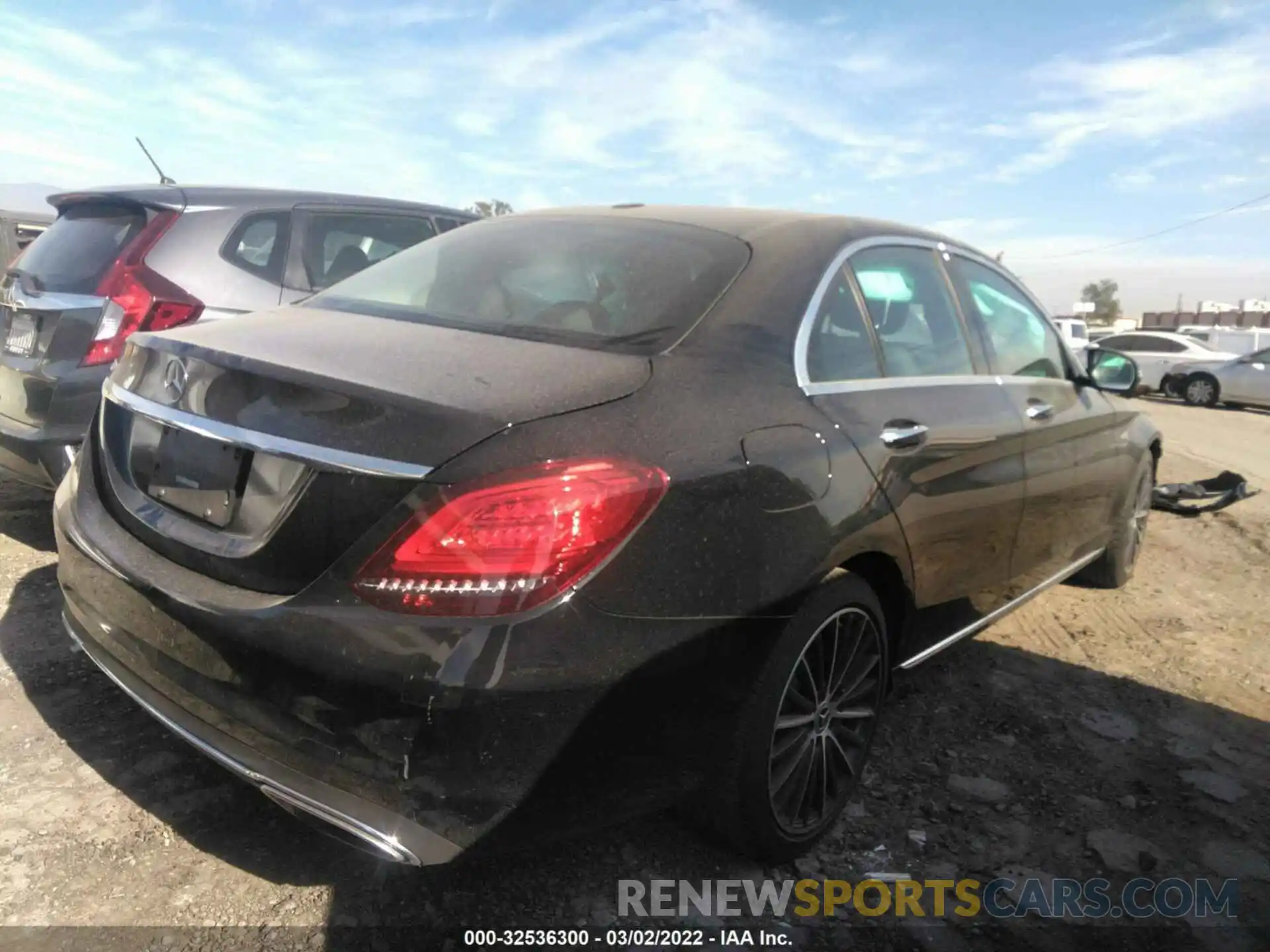 4 Photograph of a damaged car 55SWF8DB6KU322745 MERCEDES-BENZ C-CLASS 2019