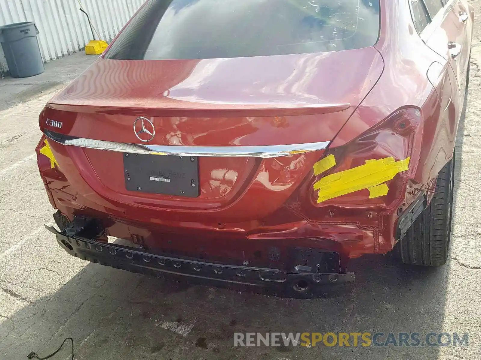 9 Photograph of a damaged car 55SWF8DB7KU283065 MERCEDES-BENZ C CLASS 2019