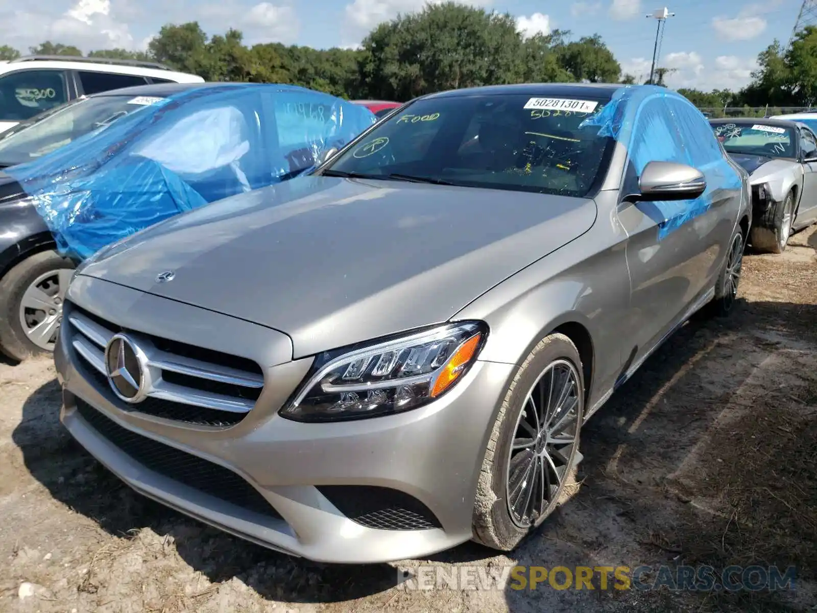 2 Photograph of a damaged car 55SWF8DB7KU283132 MERCEDES-BENZ C CLASS 2019