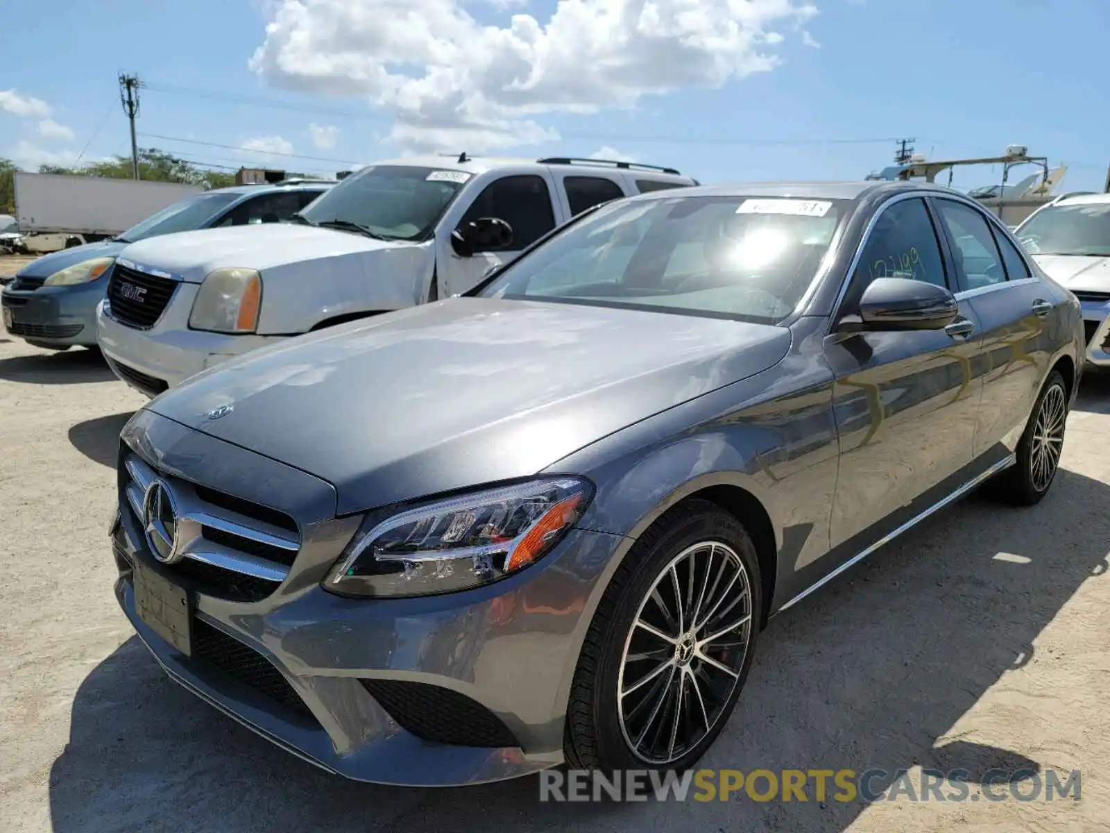 2 Photograph of a damaged car 55SWF8DB7KU286306 MERCEDES-BENZ C CLASS 2019