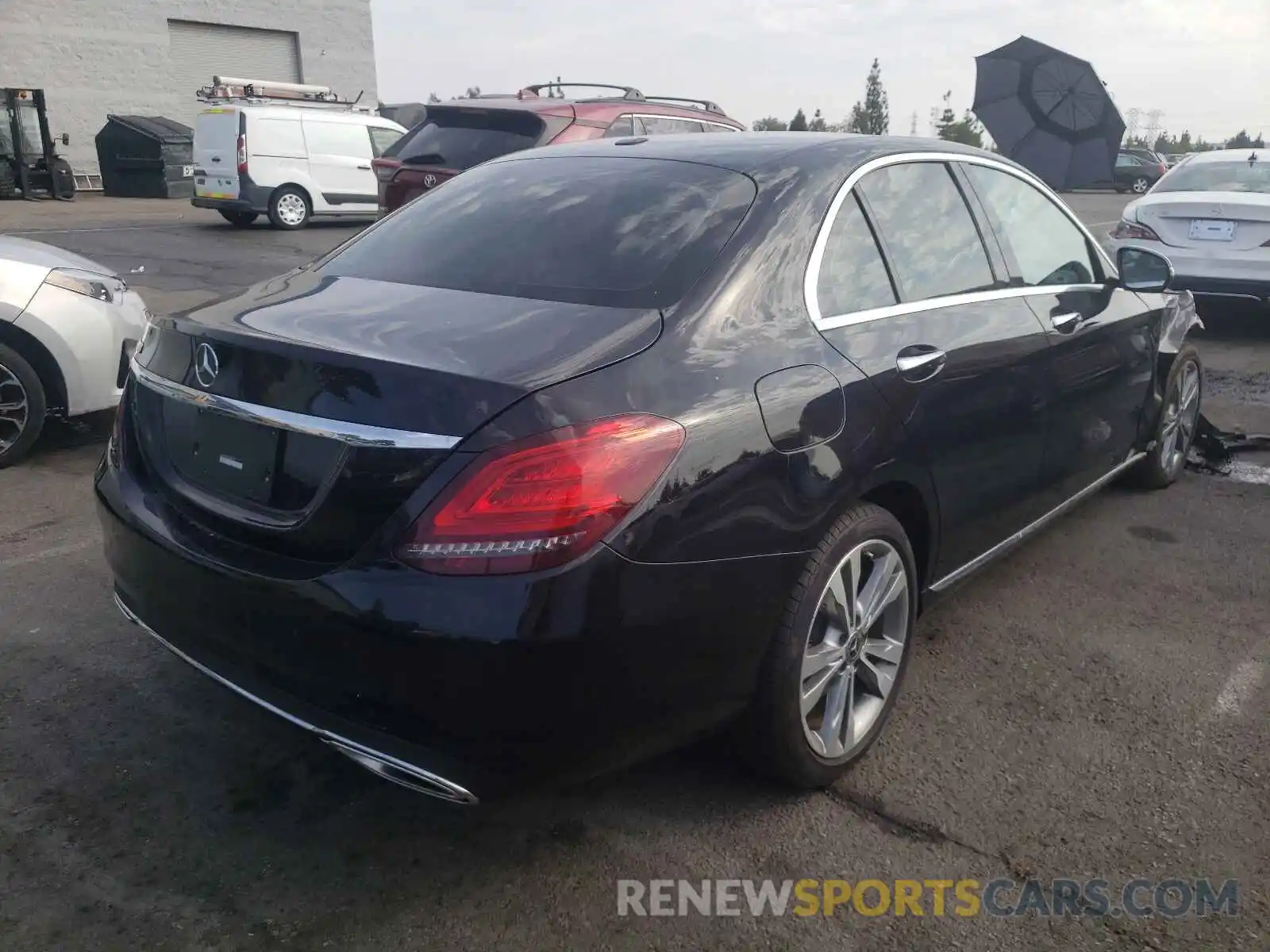 4 Photograph of a damaged car 55SWF8DB7KU286547 MERCEDES-BENZ C-CLASS 2019