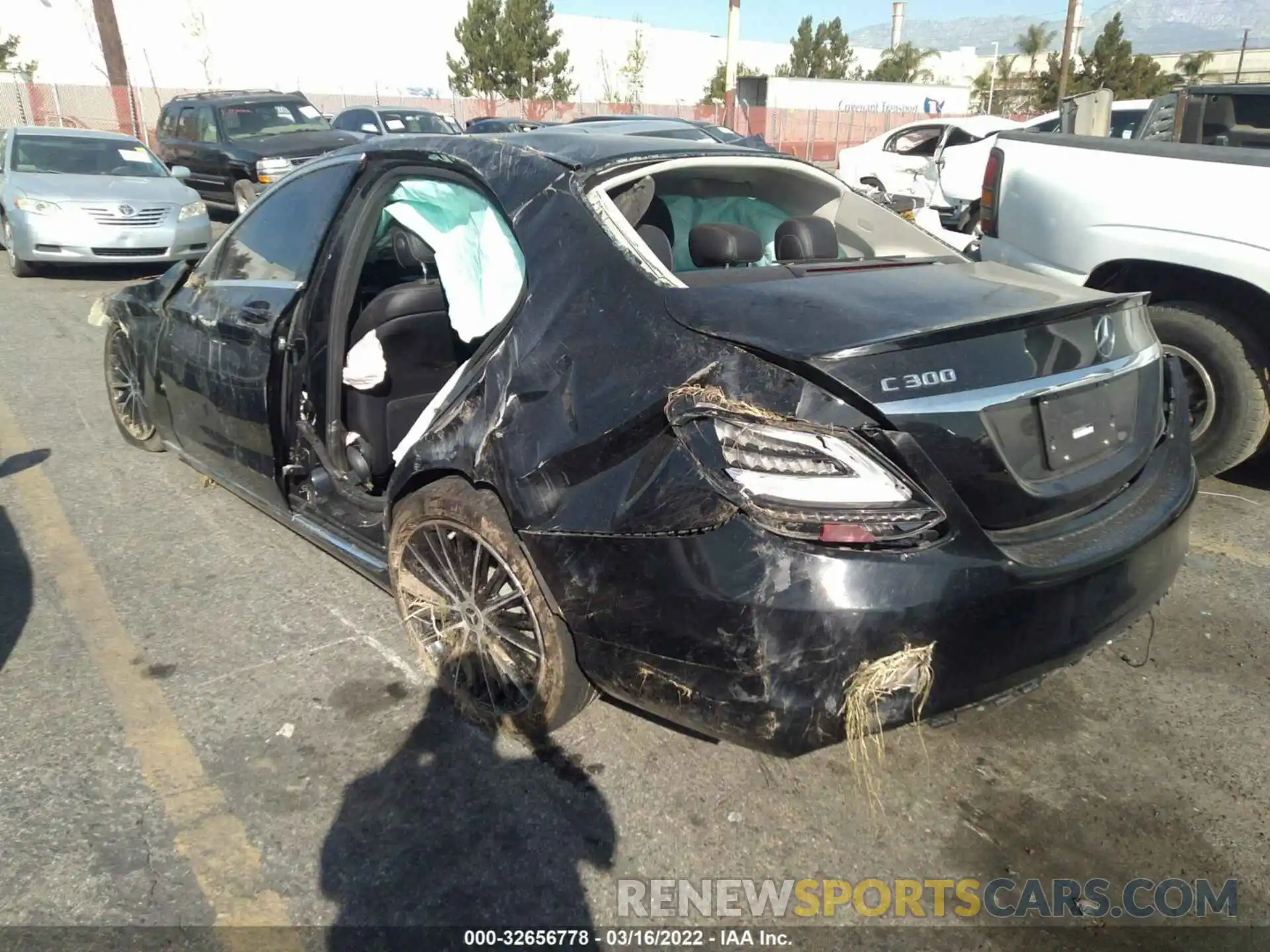 3 Photograph of a damaged car 55SWF8DB7KU286659 MERCEDES-BENZ C-CLASS 2019