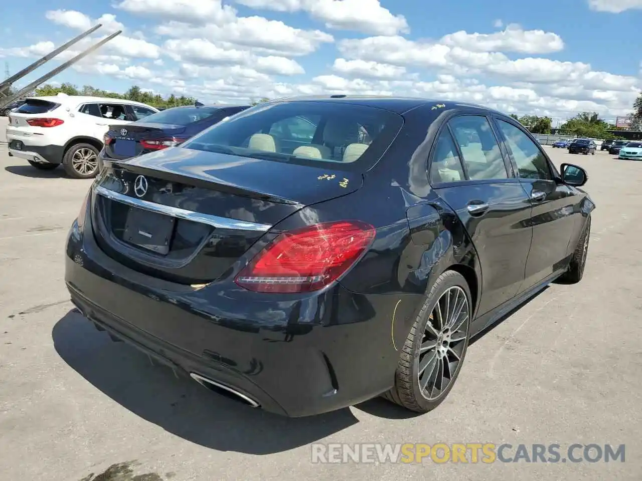 4 Photograph of a damaged car 55SWF8DB7KU292610 MERCEDES-BENZ C-CLASS 2019