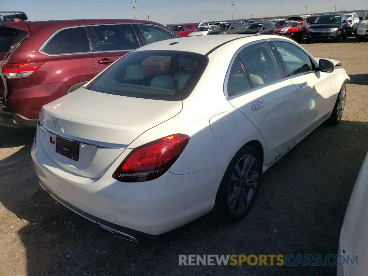 4 Photograph of a damaged car 55SWF8DB7KU294406 MERCEDES-BENZ C-CLASS 2019