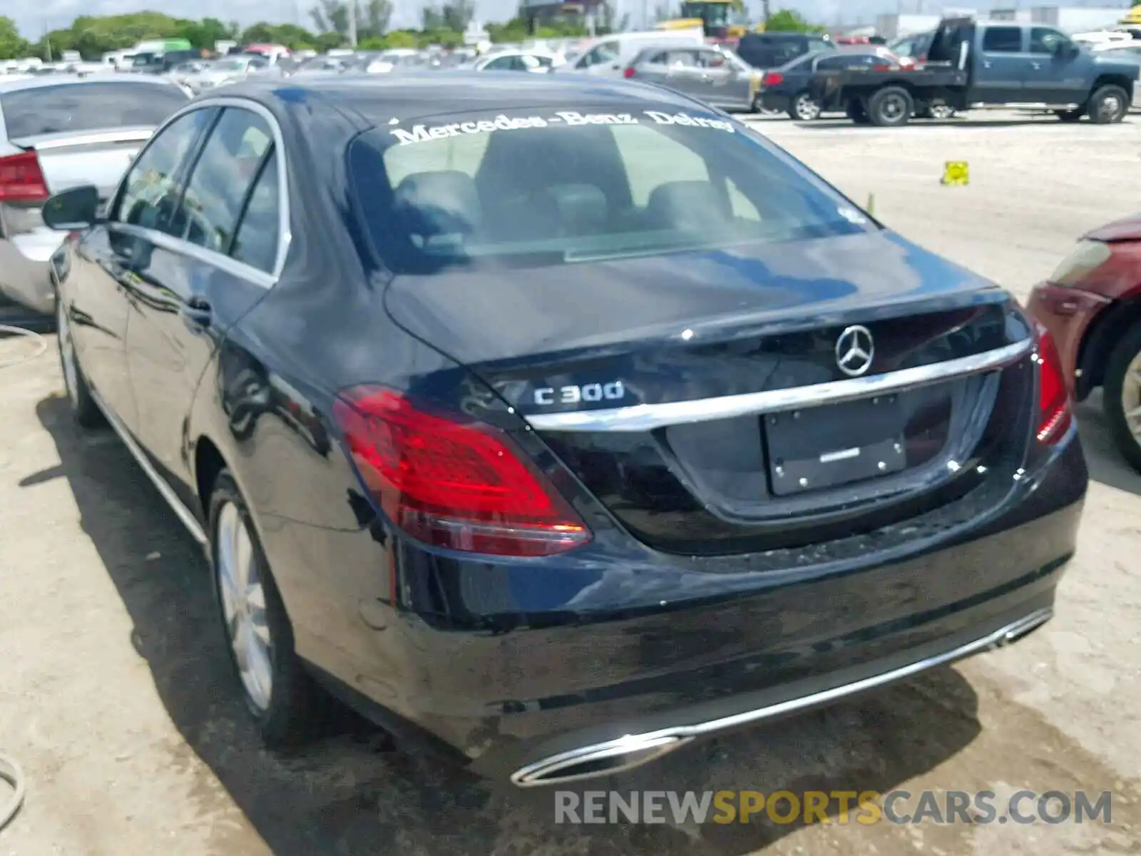 3 Photograph of a damaged car 55SWF8DB7KU295300 MERCEDES-BENZ C CLASS 2019