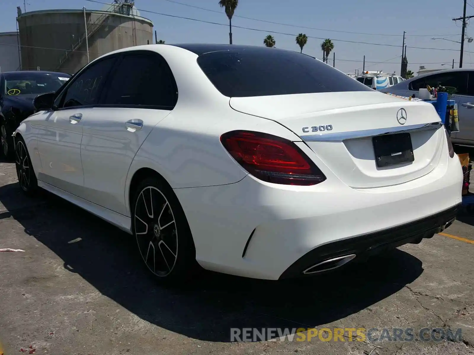 3 Photograph of a damaged car 55SWF8DB7KU296964 MERCEDES-BENZ C CLASS 2019