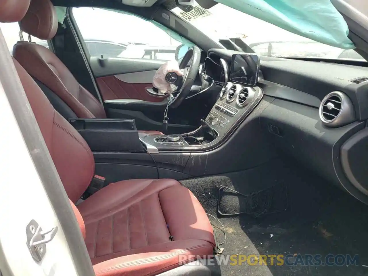 5 Photograph of a damaged car 55SWF8DB7KU297080 MERCEDES-BENZ C-CLASS 2019