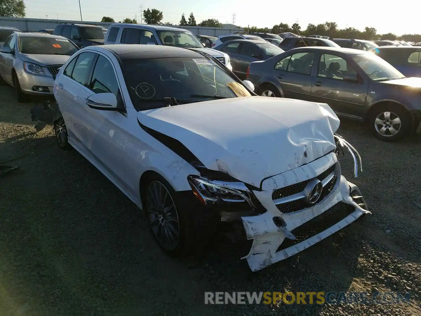 1 Photograph of a damaged car 55SWF8DB7KU298181 MERCEDES-BENZ C CLASS 2019