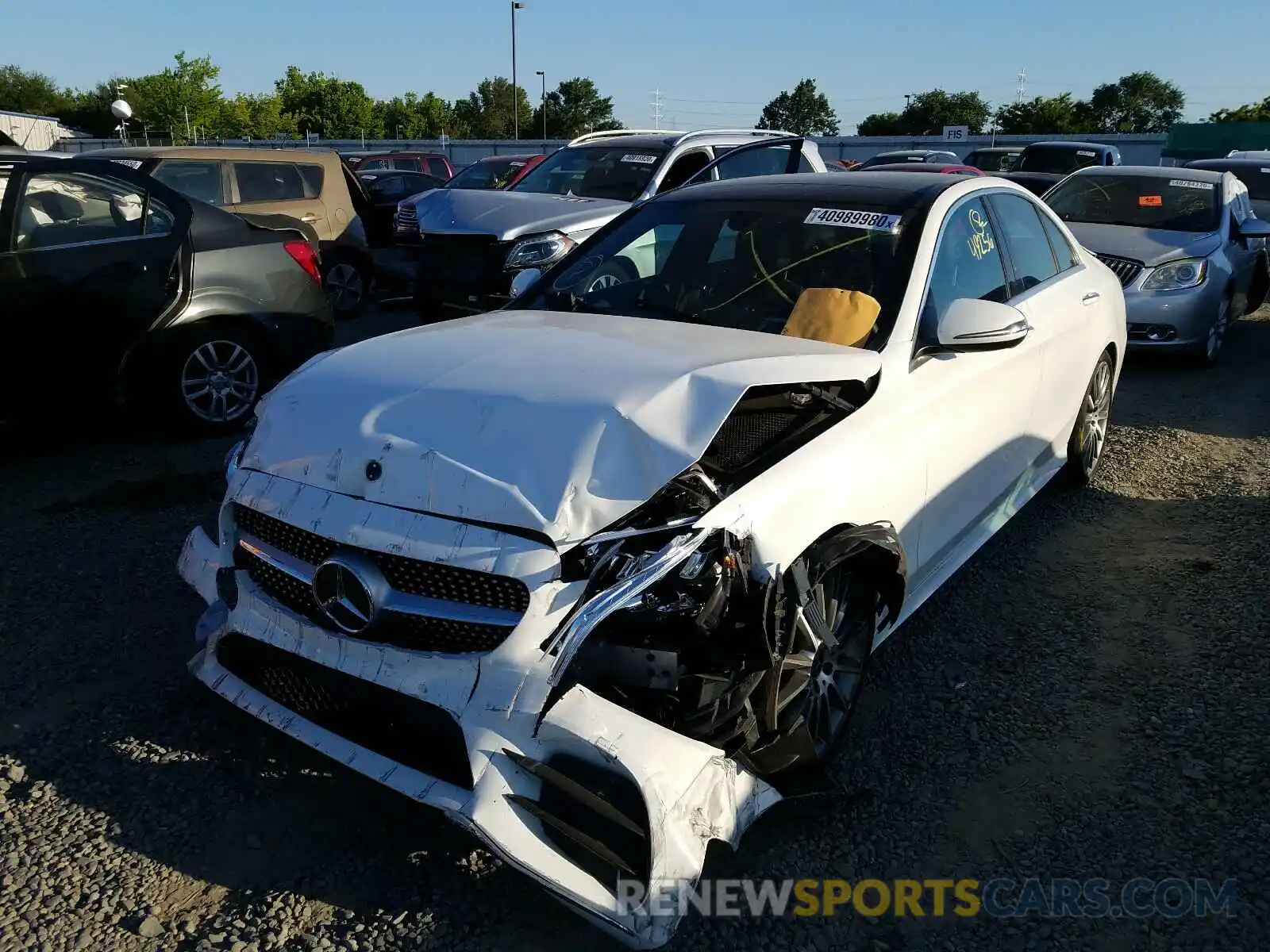 2 Photograph of a damaged car 55SWF8DB7KU298181 MERCEDES-BENZ C CLASS 2019