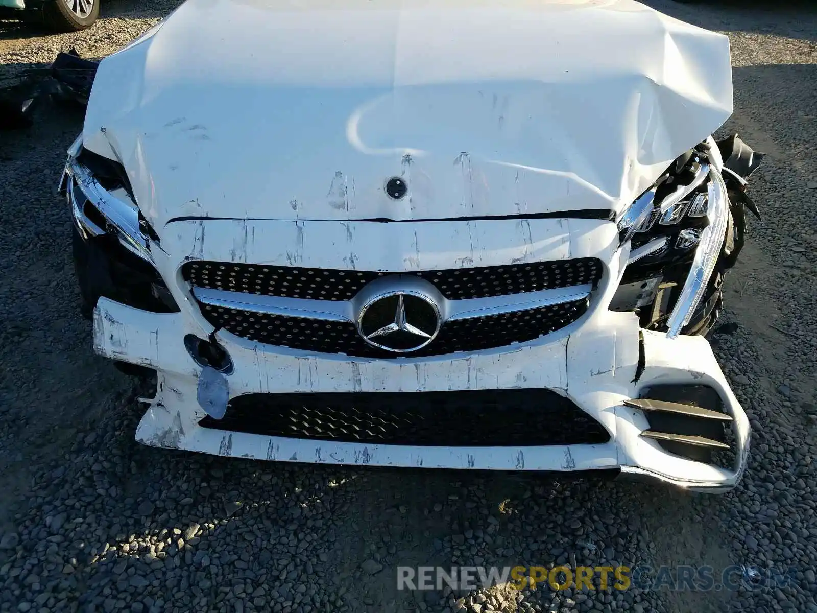 9 Photograph of a damaged car 55SWF8DB7KU298181 MERCEDES-BENZ C CLASS 2019