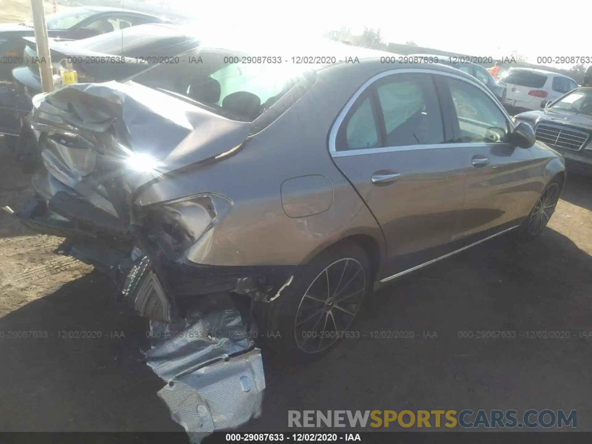 4 Photograph of a damaged car 55SWF8DB7KU299704 MERCEDES-BENZ C-CLASS 2019