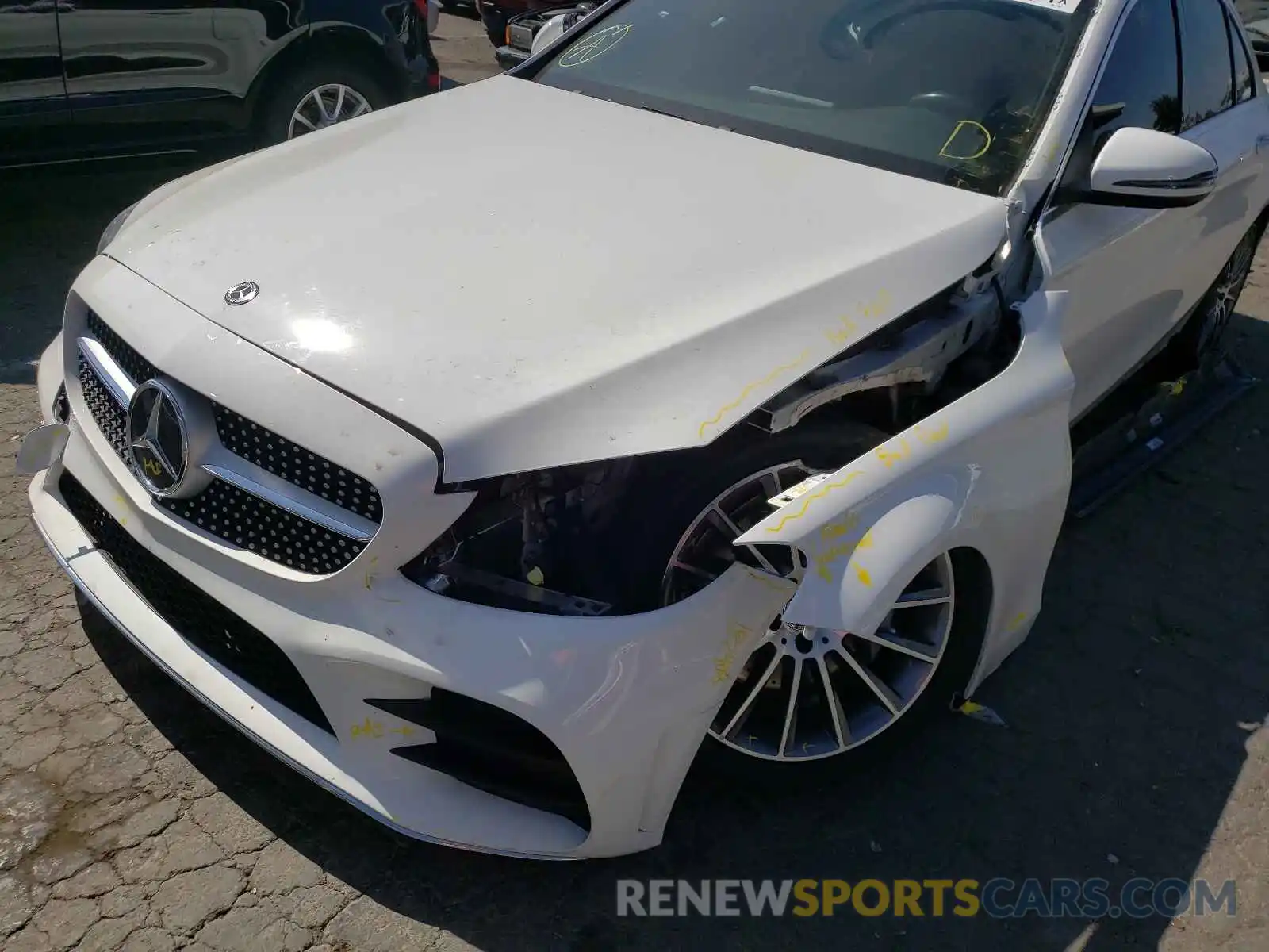 9 Photograph of a damaged car 55SWF8DB7KU307168 MERCEDES-BENZ C-CLASS 2019