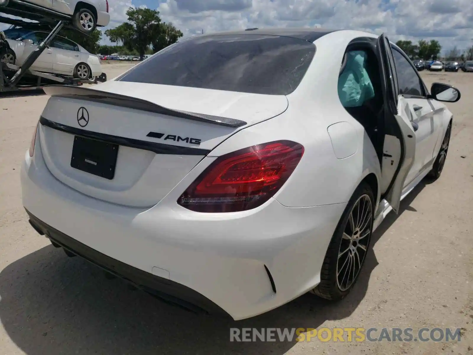 4 Photograph of a damaged car 55SWF8DB7KU307588 MERCEDES-BENZ C-CLASS 2019