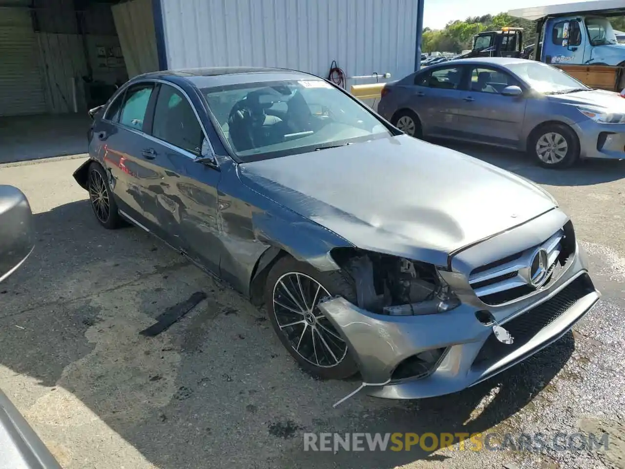 4 Photograph of a damaged car 55SWF8DB7KU312550 MERCEDES-BENZ C-CLASS 2019